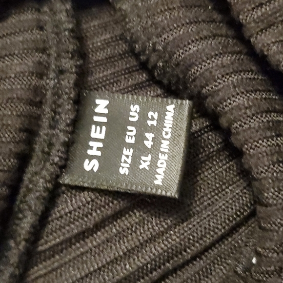 Shein mock neck split side longline top - Picture 3 of 5